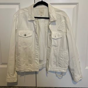 AE small Distressed white denim jacket
